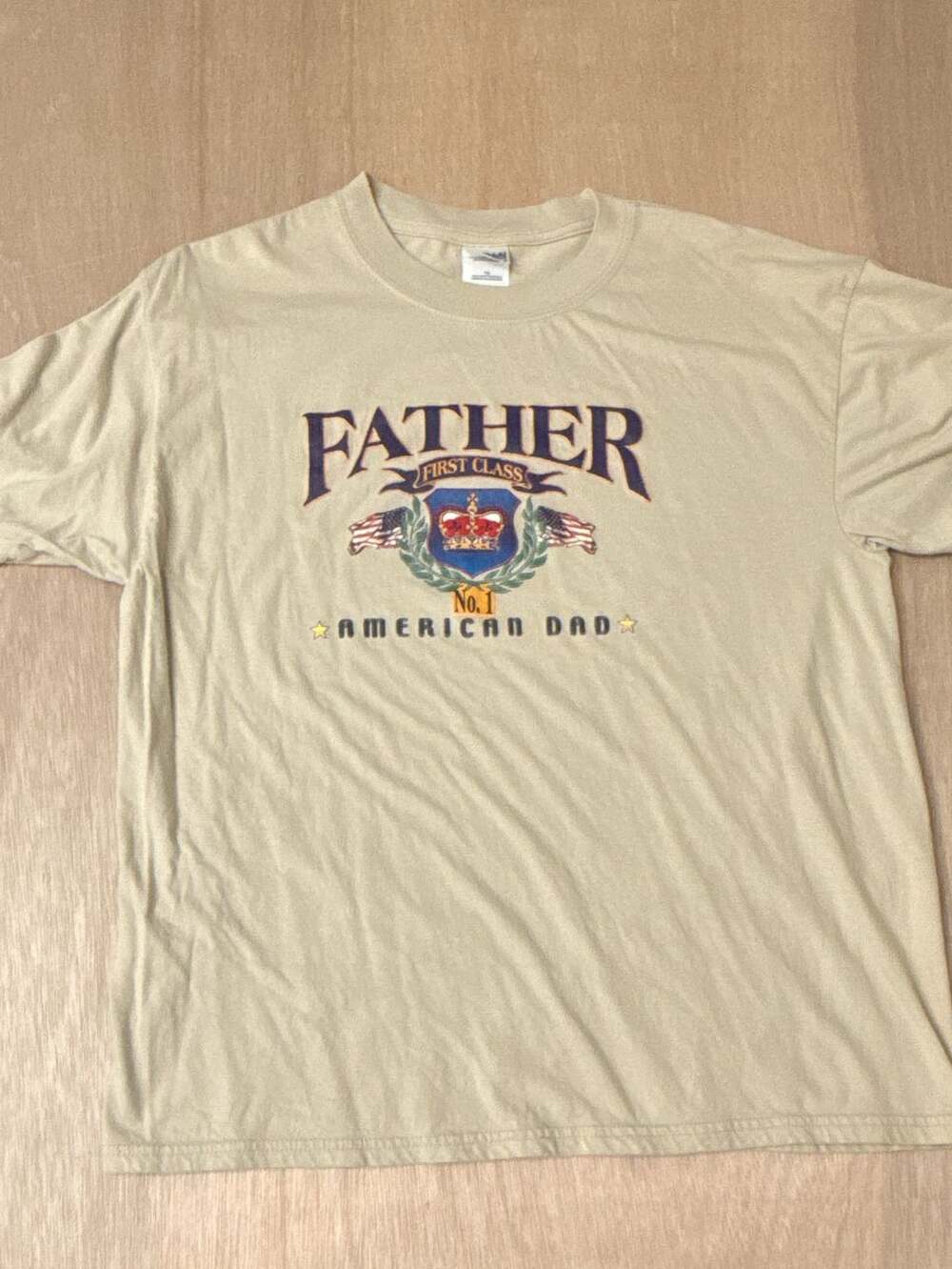 Vintage 90’s Gildan Famous-T Father First Class No. 1 American Dad Graphic